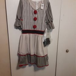 Costume
