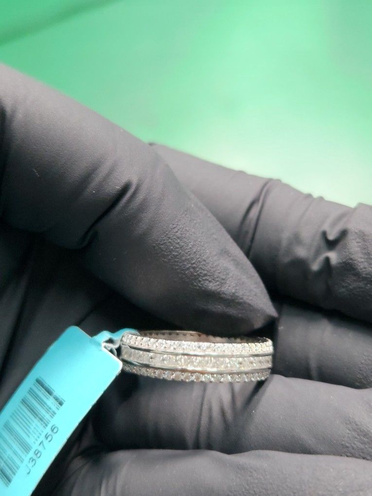 Size 10 925 Sterling Silver Moissanite Ring