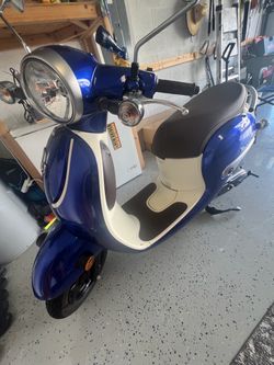 Honda Scooter Blue