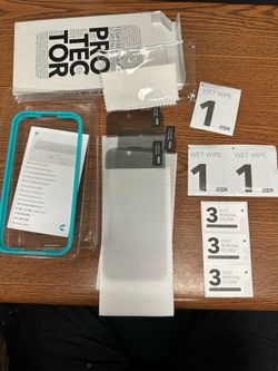 iPhone 14 Pro privacy screen protector