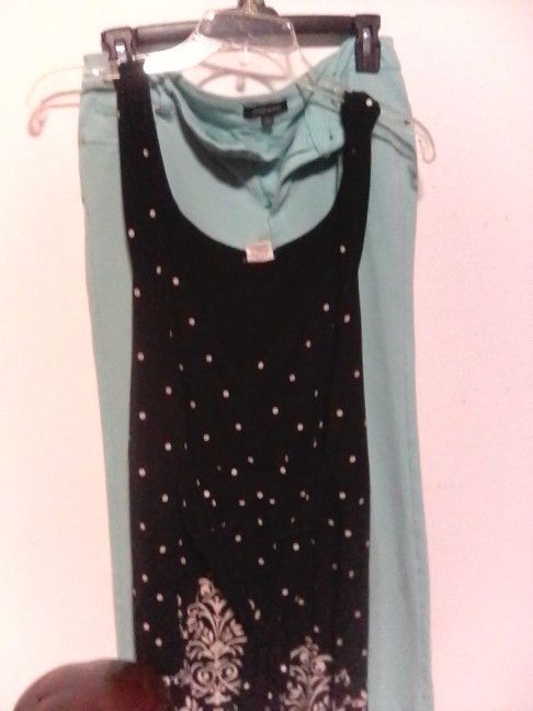 Beautiful Ladies Black Top And Pants