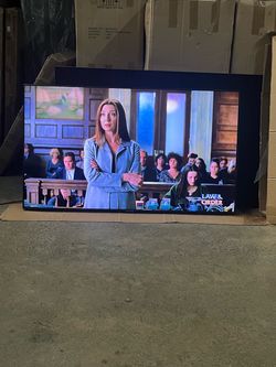 Hisense smart TV 58” working good $200.price firm