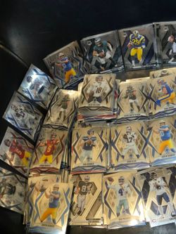 HUGE lot of 225 ALL CHROME GOOD FOOTBALL CARDS & STARS! MOSAIC PHOENIX FOOTBALL ALLEN BURROW HURTS HERBERT STROUD PRESCOTT NIX JACKSON & MORE!