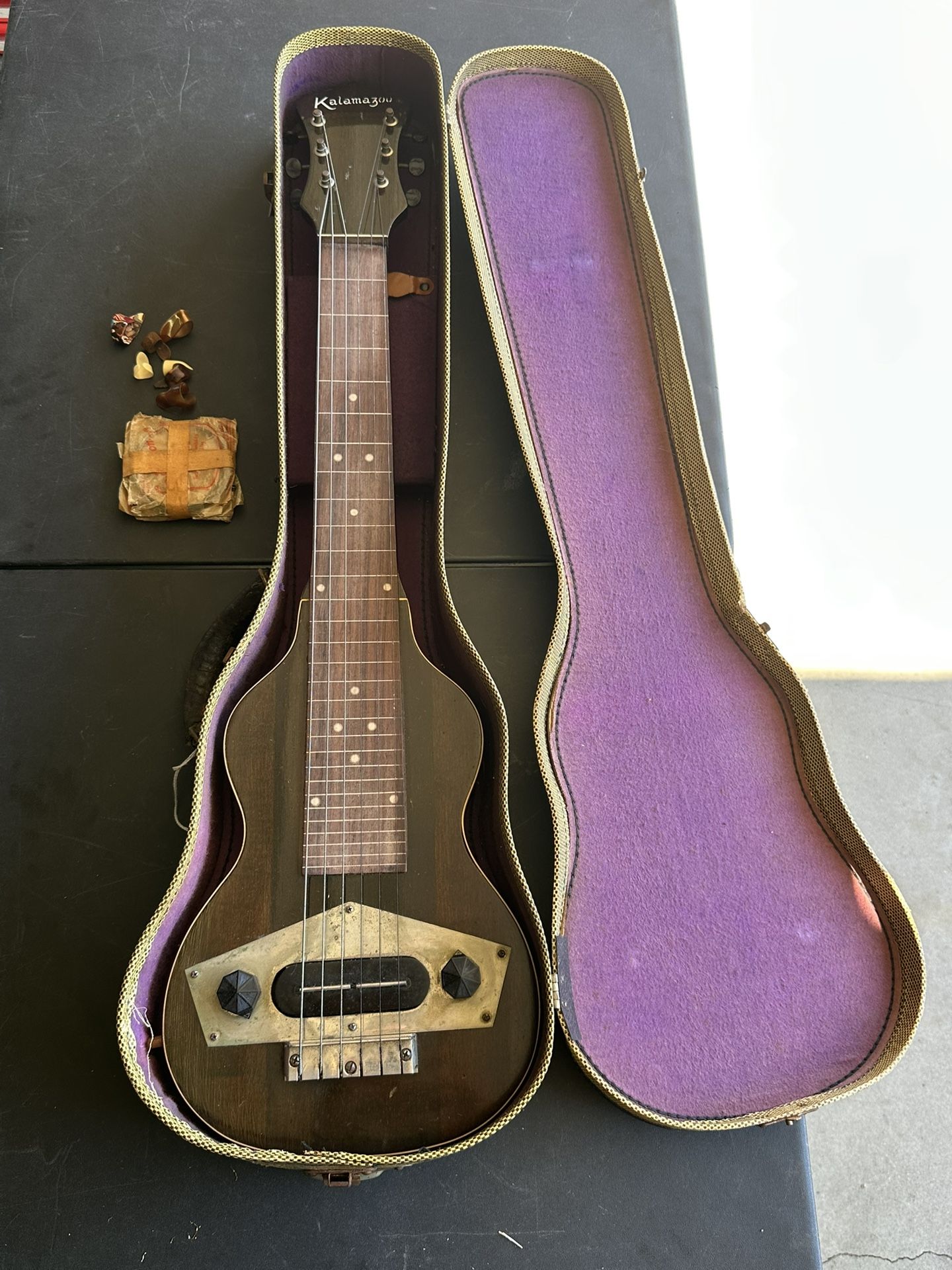 1930s Kalamazoo lap steel guitar