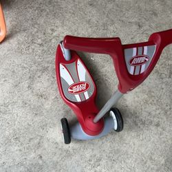 Radio flyer scooter