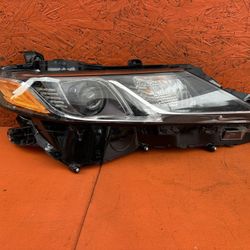 2018 2019 2020 Toyota Camry Right Passenger Side Halogen Headlight W LED OEM