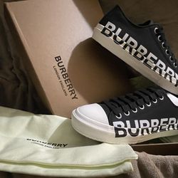 Size 6.5 M / 8.5 W Burberry Logo Sneakers