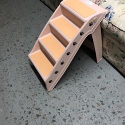 15”wx30”Lx20”h Like New Plastic Folding Dog step