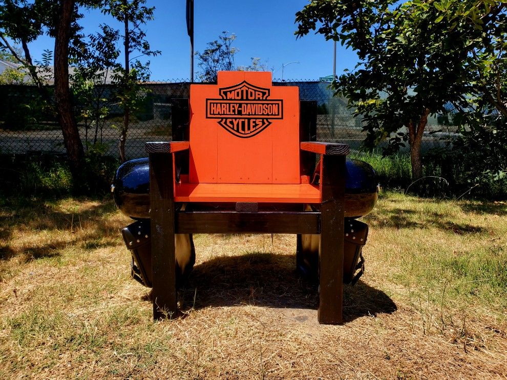 Harley Davidson Chairs ✌️