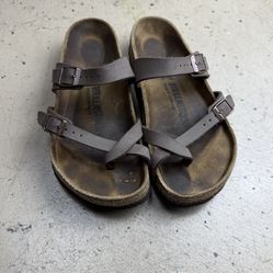 Birkenstock Mayari brown sandals