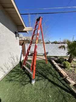 Tripod   Ladder FTP6210
