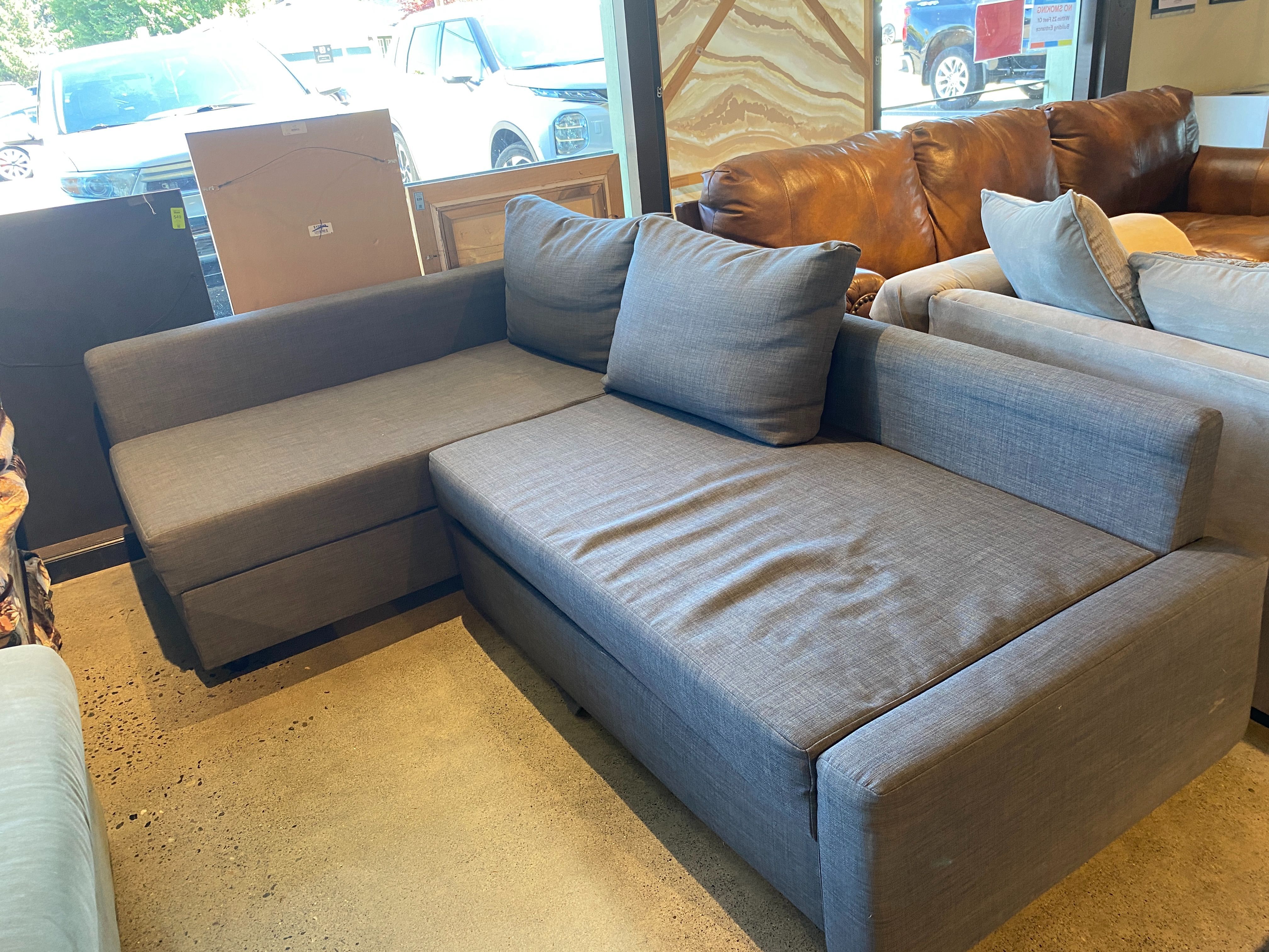 Corner & Love me Curved Sofa