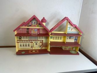 Bluey Ultimate Lights and Sounds Playhouse Home Playset House Dollhouse Blue
