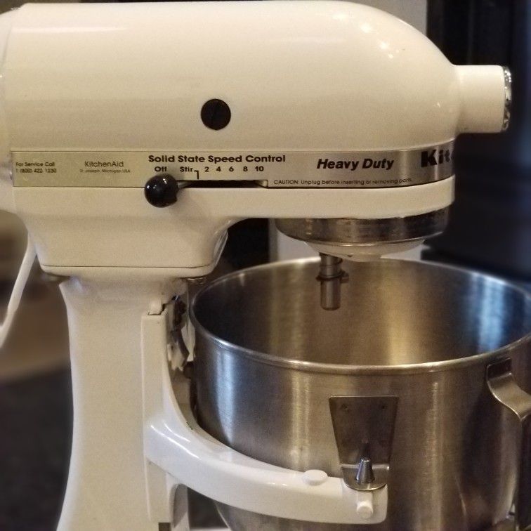 KitchenAid K5SS Heavy Duty 325W Stand Mixer for Sale in Riverside, CA -  OfferUp