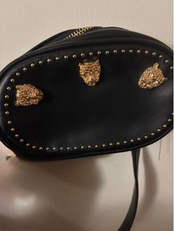 Black waist pack