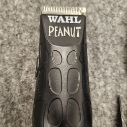WAHL Professional Black Peanut Trimmer