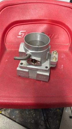 70 mm bbk throttle body  and spacer