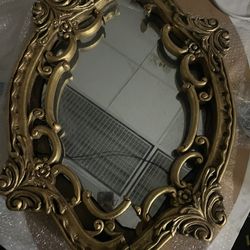 Good Antique mirror