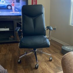 Realspace Verismo Office chair