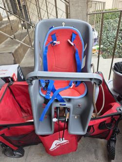 For sale $10
Bicycle 🚵♀️ car seat for baby! OK CONDITION ✔️