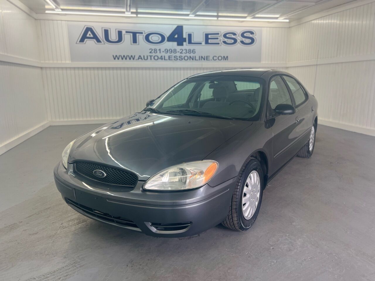 2005 Ford Taurus