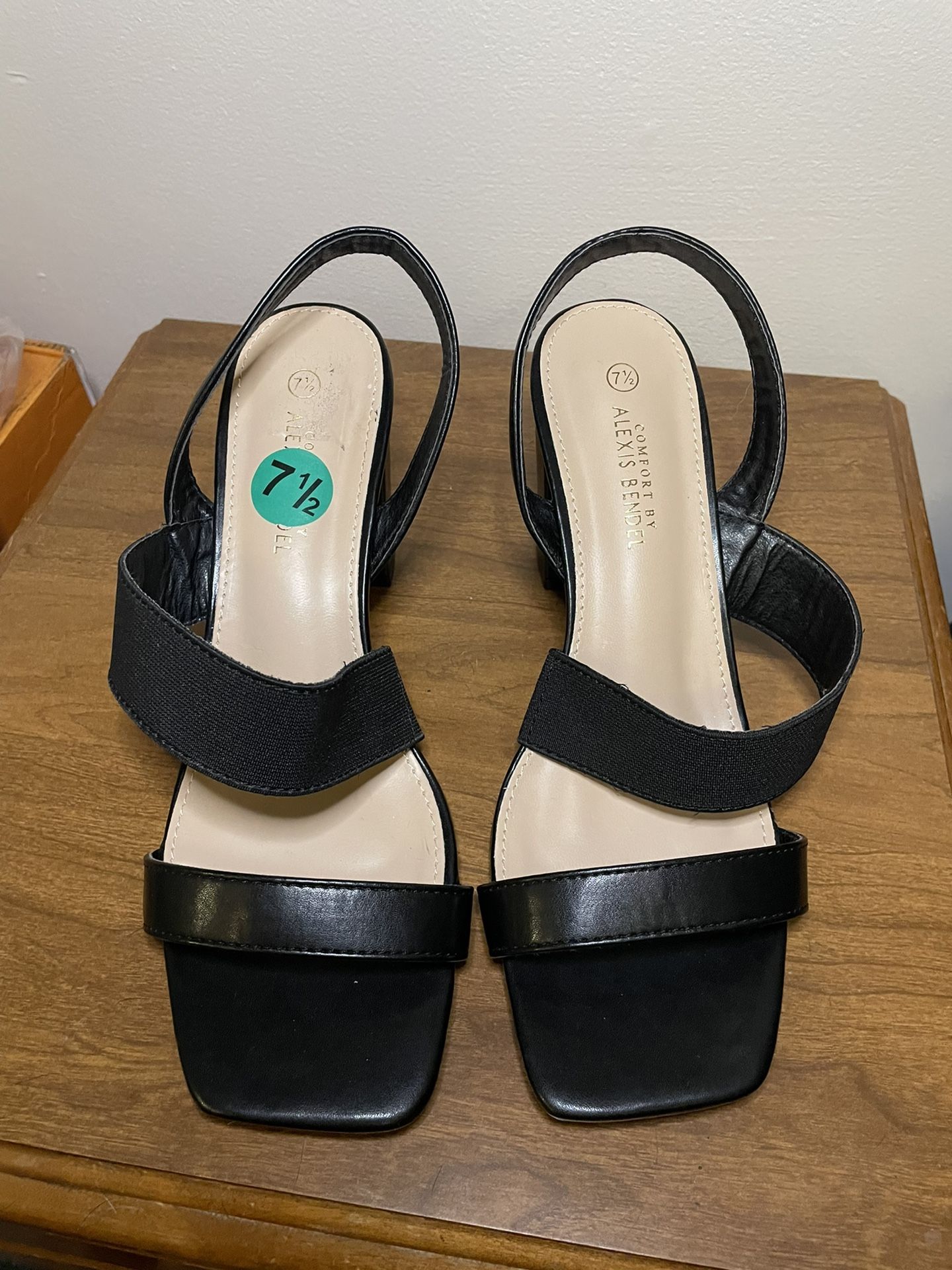Alexis Bendel Heels S7.5