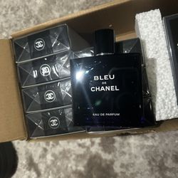 BLUE Chanel
