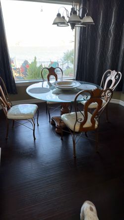 Round Glass Top Dining Table with 4 Chairs