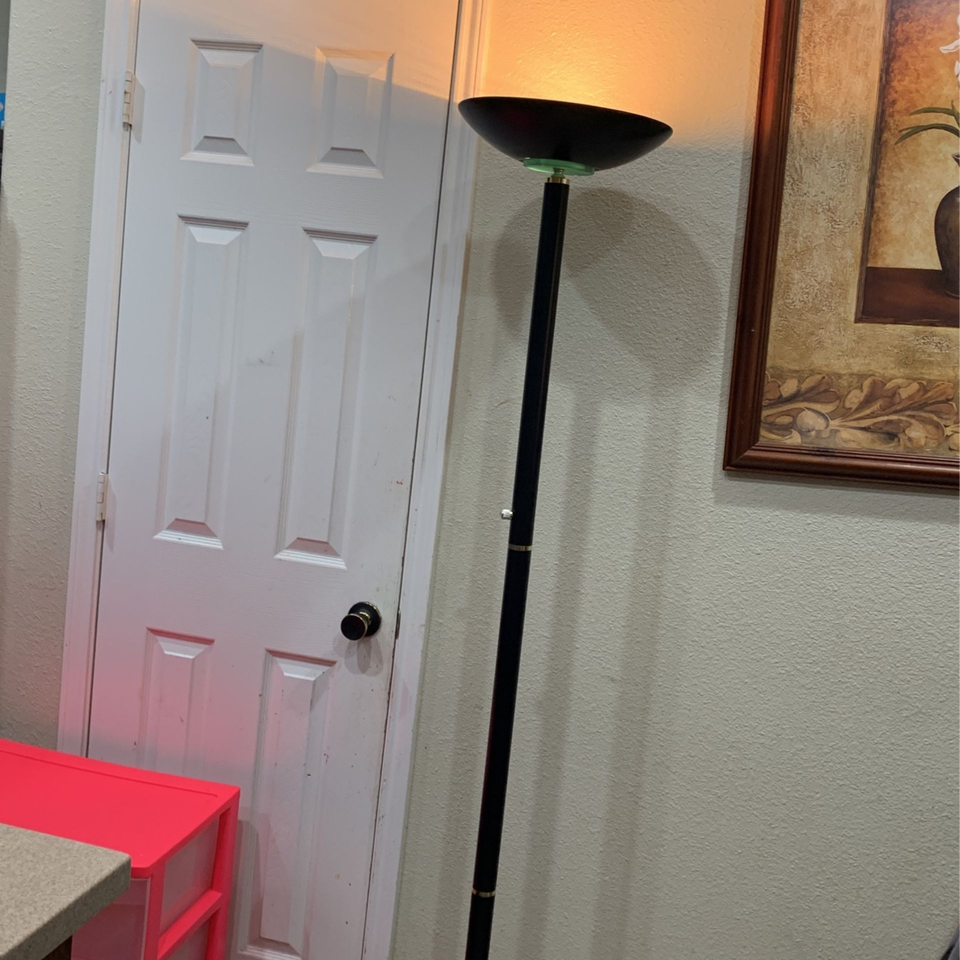 6ft Tall Ultraviolet Lamp 2stage Of Brightness 