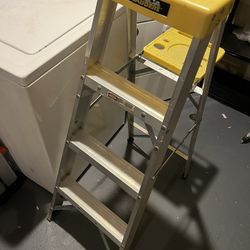 4 Ft Gorilla Ladder 
