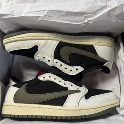 Travis 1 Low Olive Women’s 7 / Men’s 5.5