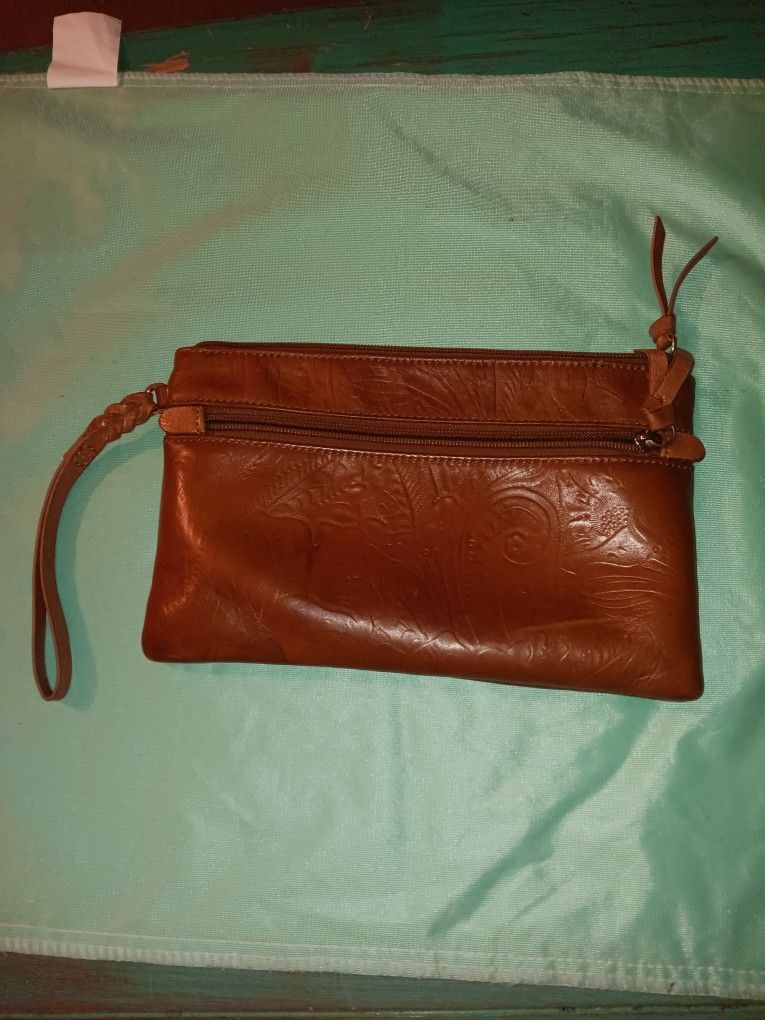 Leather MARGOT wristlet