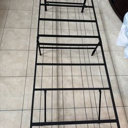 Metal Twin Foldable Cot Platform Bed Frame 