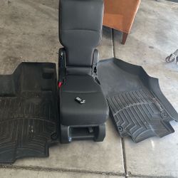 2018 To 2025 Honda Odyssey Middle Second Row Seat /key Fob /weather Tech Mats 