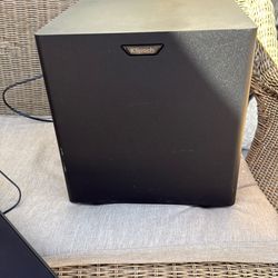 Klipsch sub and soundbar w/remote
