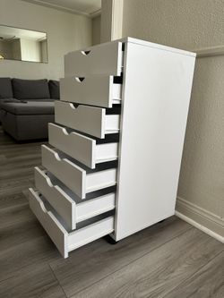 File cabinet