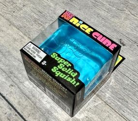 Brand New NeeDoh Nice Cube l– $15