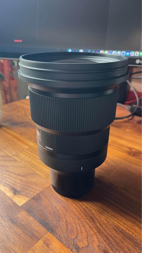 Sigma 105mm Art F1.4 Lens Sony