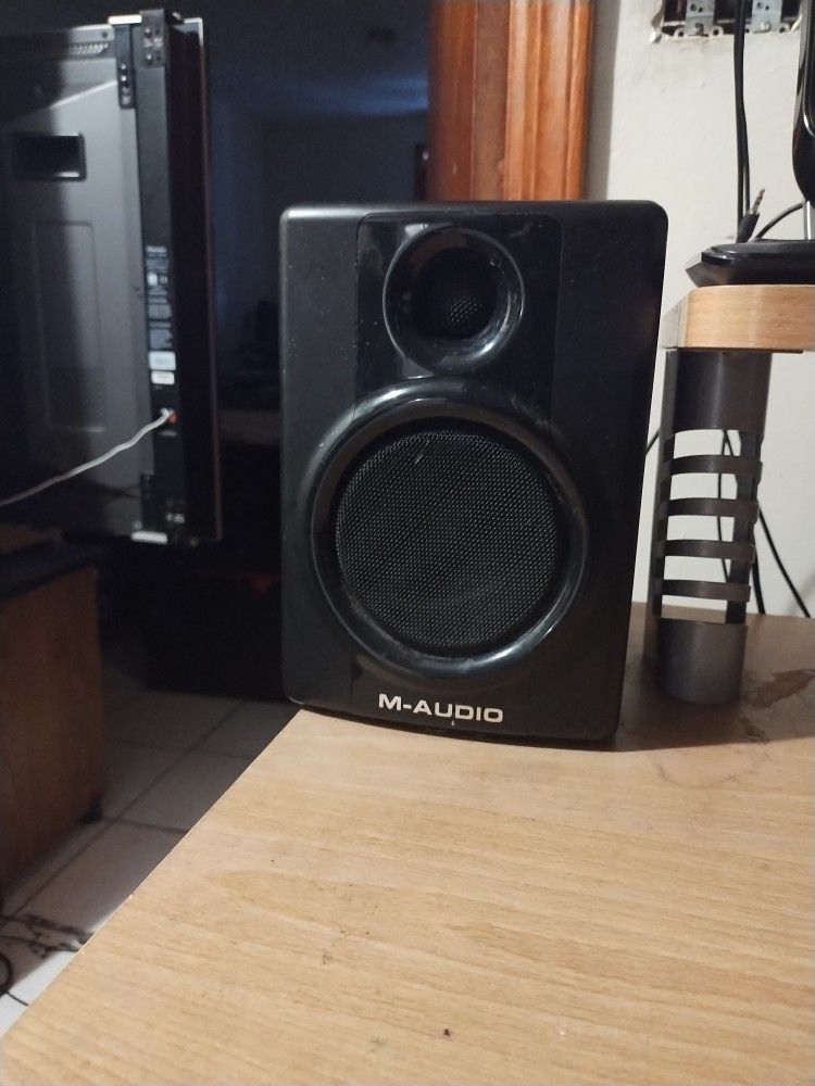 M-Audio Studio Speakers 