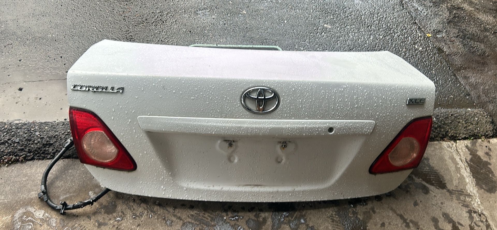 TAILGATE Toyota Corolla 09 X L E. 4 D