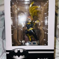 DC Statue 