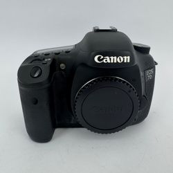 Canon EOS 7D 18.0MP Digital SLR DSLR Camera