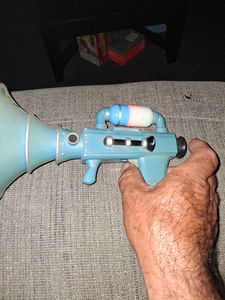 Despicable Me Gun Toy