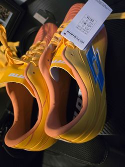 Lotto soccer cleats
