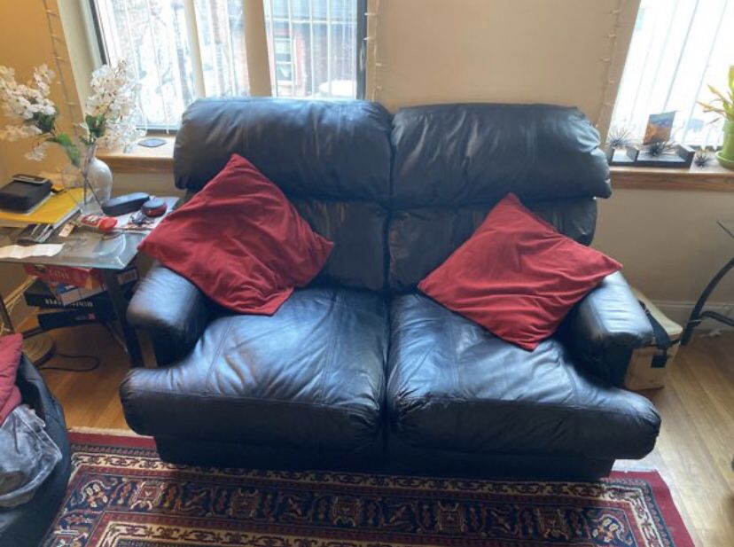 *LAST DAY TO PICK UP* Black Leather 3-Seat Sofa plus Love Seat Couch