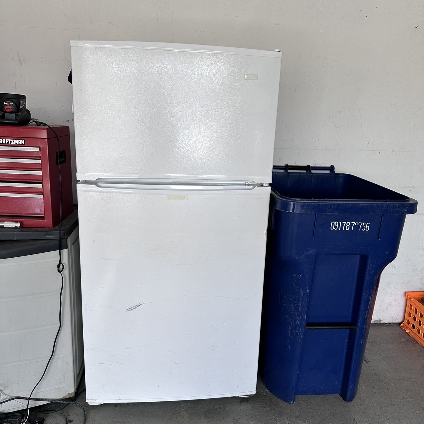 admiral 21 cu ft refrigerator