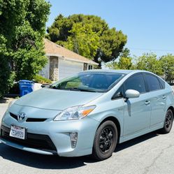 2014 Toyota Prius 