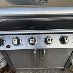 Charbroil Performance grill including Propane Tank