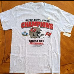 Vintage Tampa Bay Buccaneers NFL 2003 Super Bowl 37 XXXVII Champions T-Shirt Med