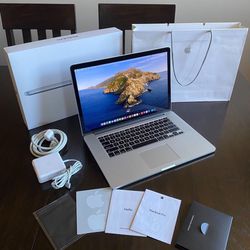 15 Inch Apple MacBook Pro Laptop Very Slim And Sleek Nice LOOK